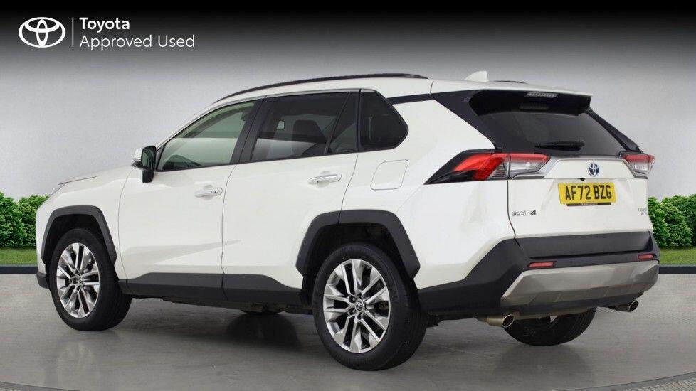 Used Toyota RAV4 2022 for sale - 76696933: Photo 2