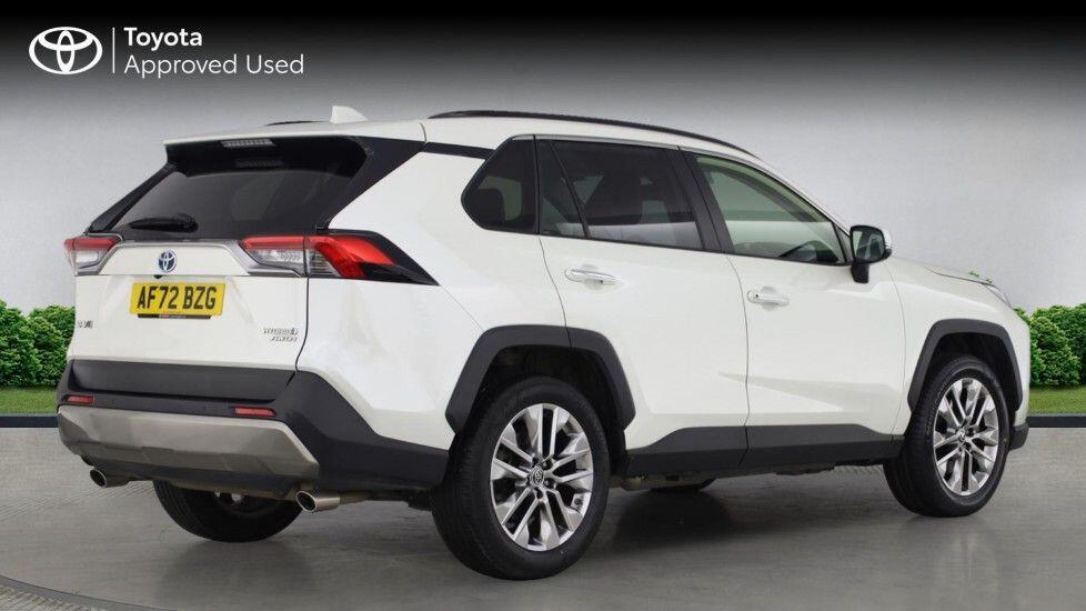 Used Toyota RAV4 2022 for sale - 76696933: Photo 5