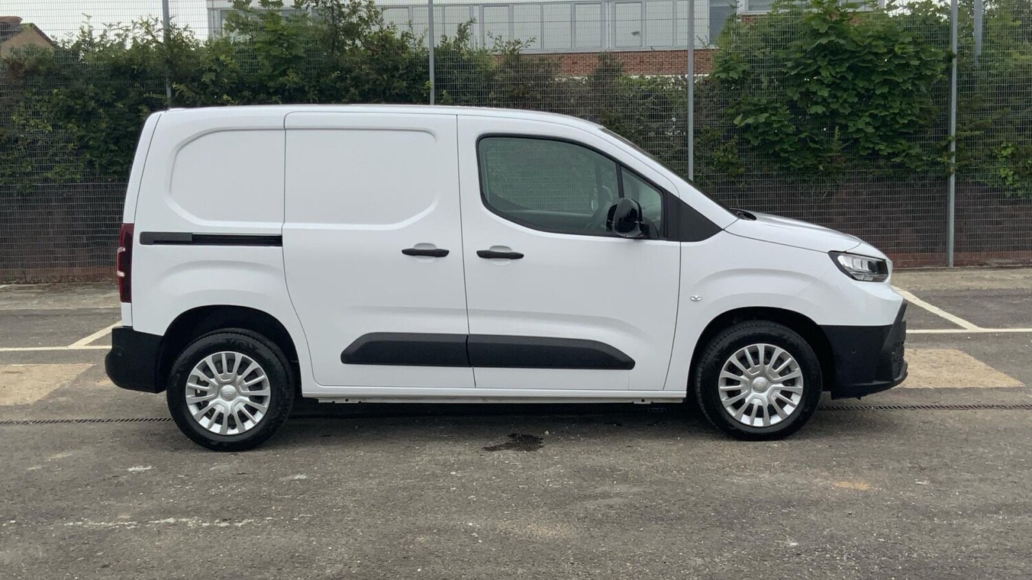 Used Toyota ProAce 2024 for sale - 76677509: Photo 19