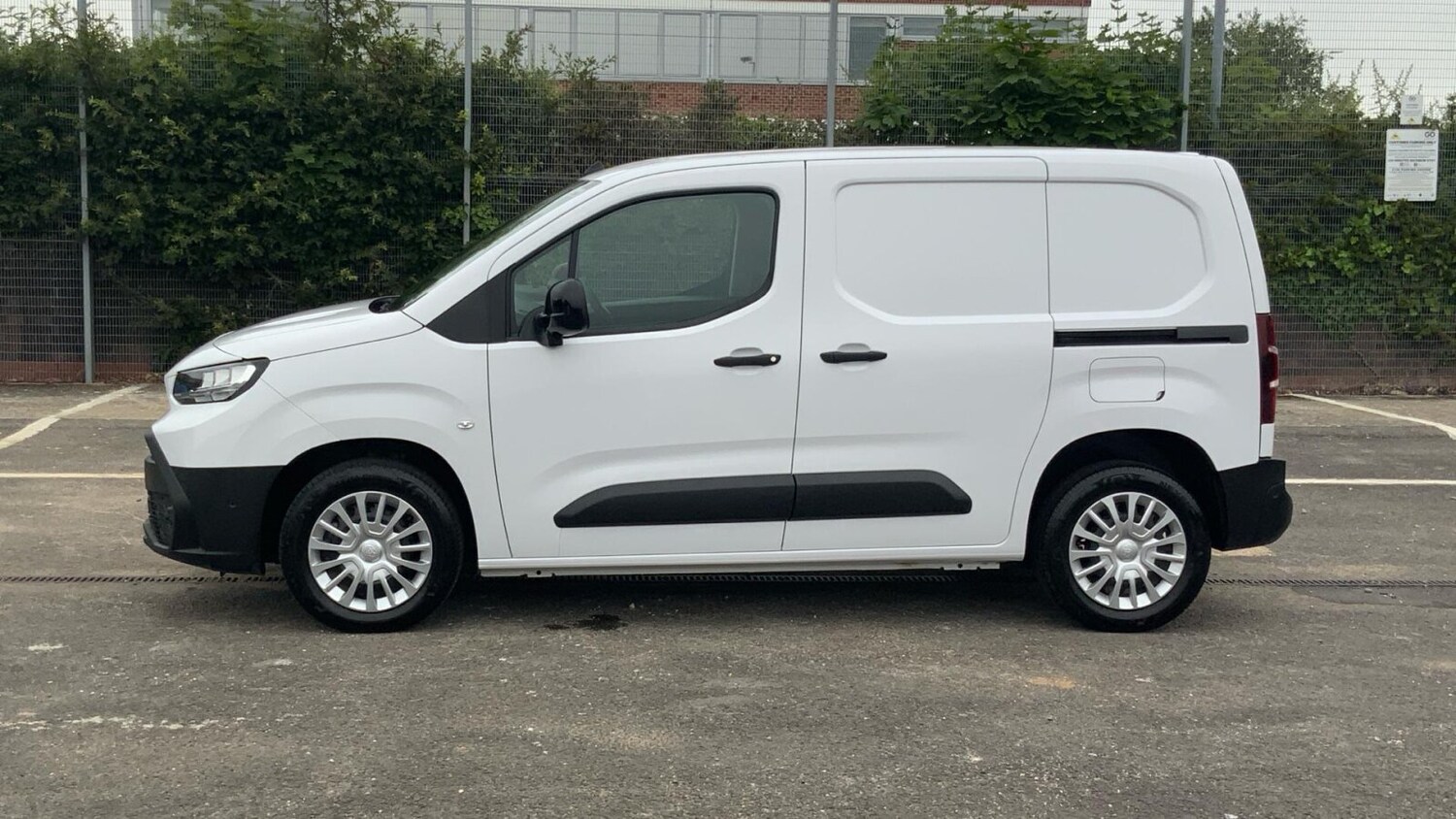 Used Toyota ProAce 2024 for sale - 76677509: Photo 20