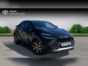 Used Toyota C-HR 2025 for sale - 78411448: Photo