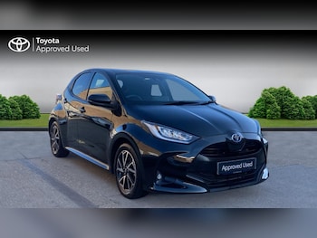 Used Toyota Yaris 2023 for sale - 78403169: Photo