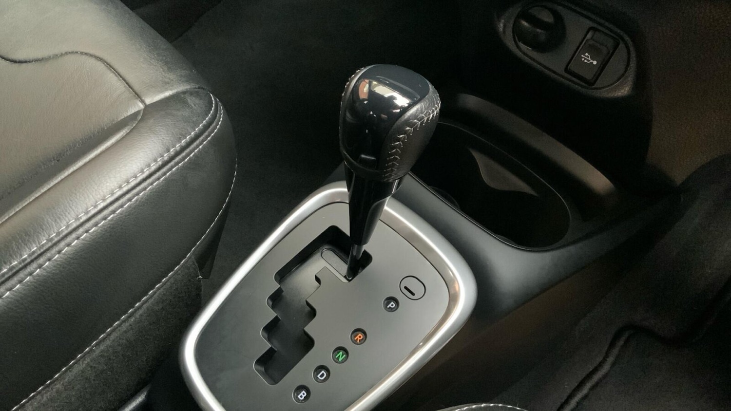 Used Toyota Yaris 2020 for sale - 77763410: Photo 22