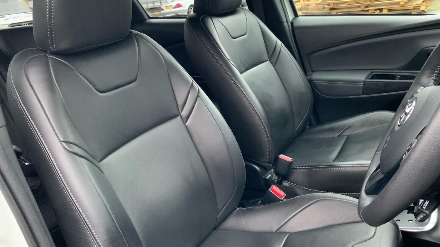 Used Toyota Yaris 2020 for sale - 77763410: Photo 23