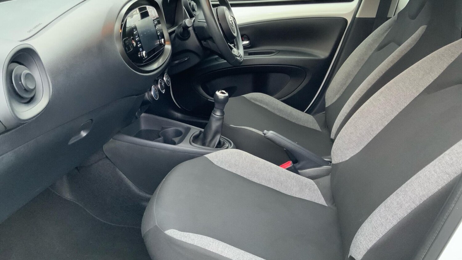 Used Toyota Aygo X 2022 for sale - 77819499: Photo 15