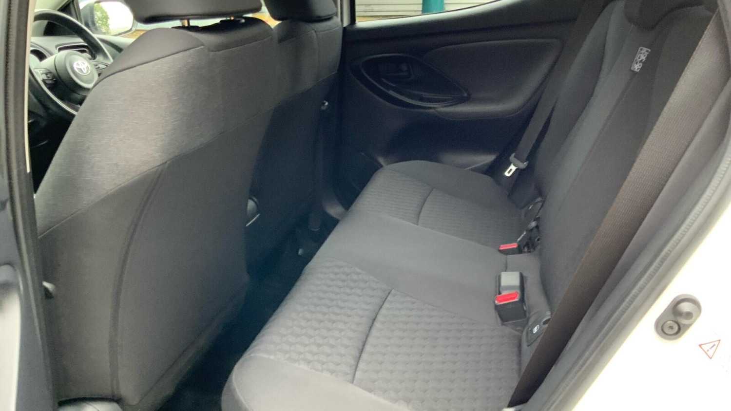 Used Toyota Yaris 2021 for sale - 76696939: Photo 17