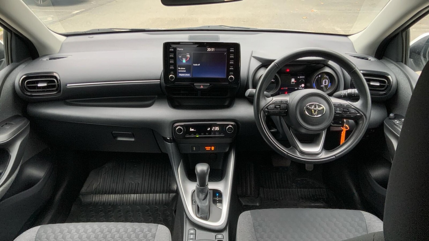 Used Toyota Yaris 2021 for sale - 76696939: Photo 7