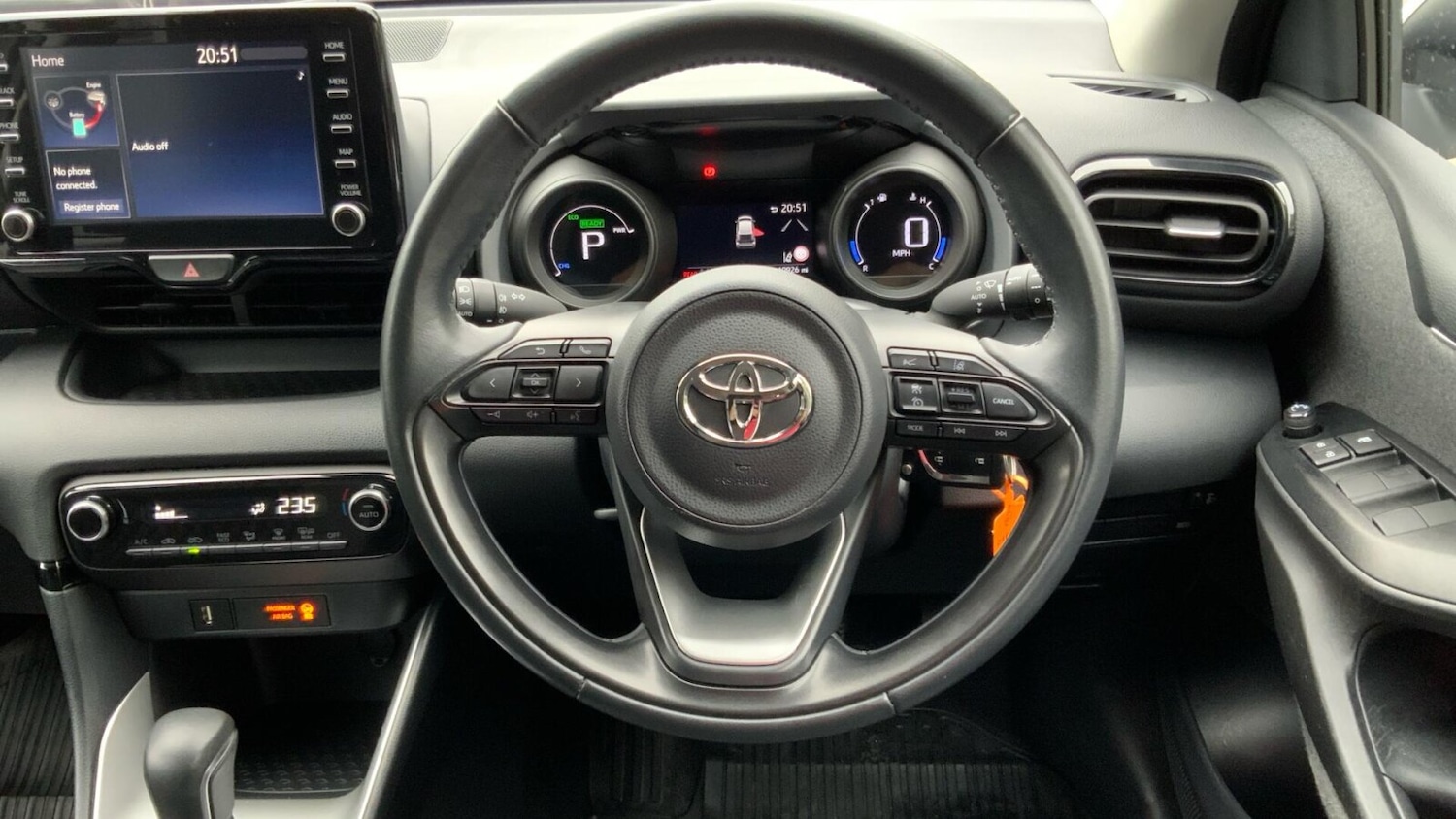 Used Toyota Yaris 2021 for sale - 76696939: Photo 8