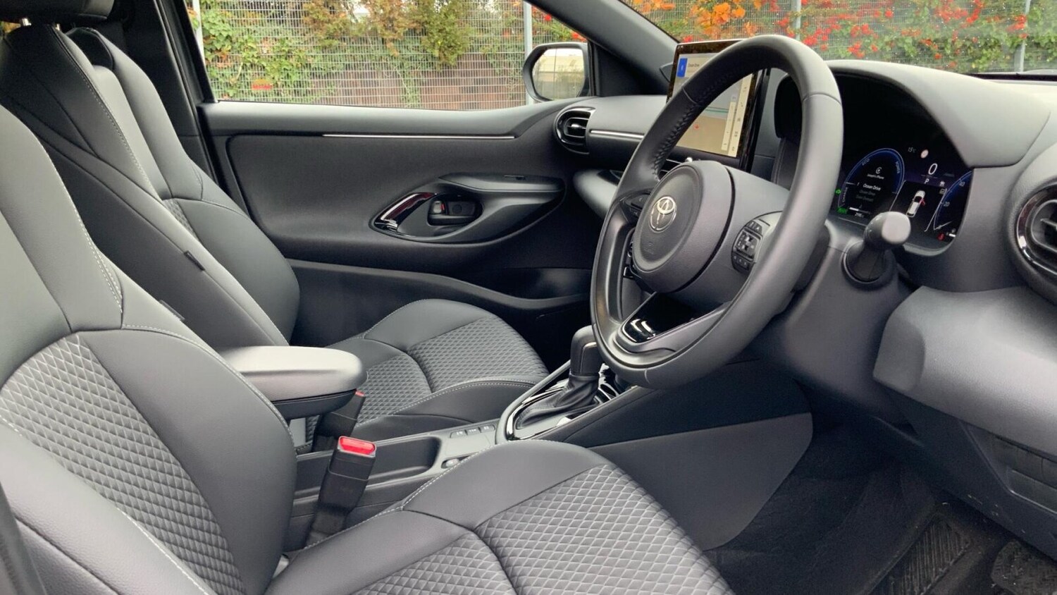 Used Toyota Yaris 2025 for sale - 76679260: Photo 16