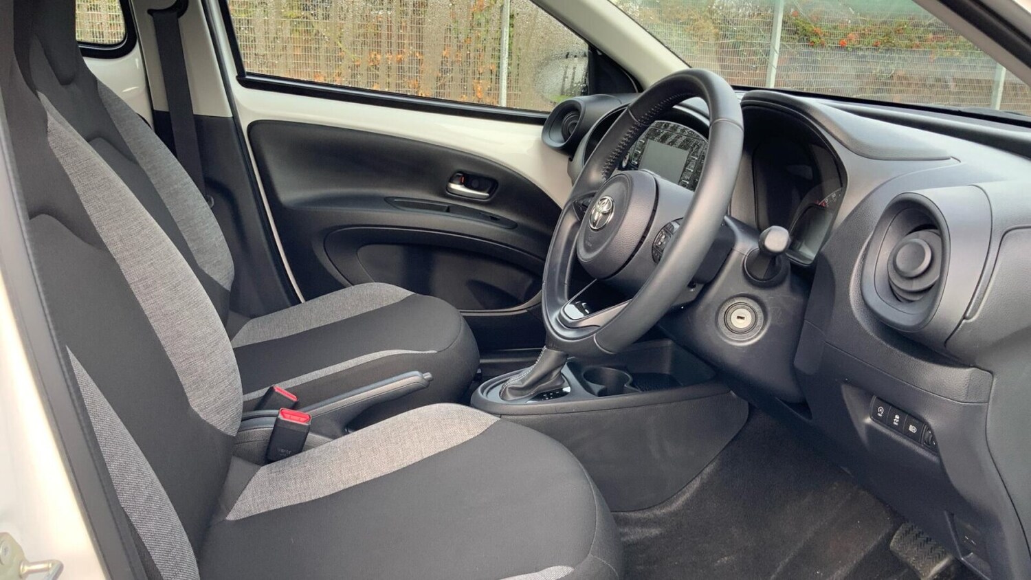 Used Toyota Aygo X 2022 for sale - 77941882: Photo 15