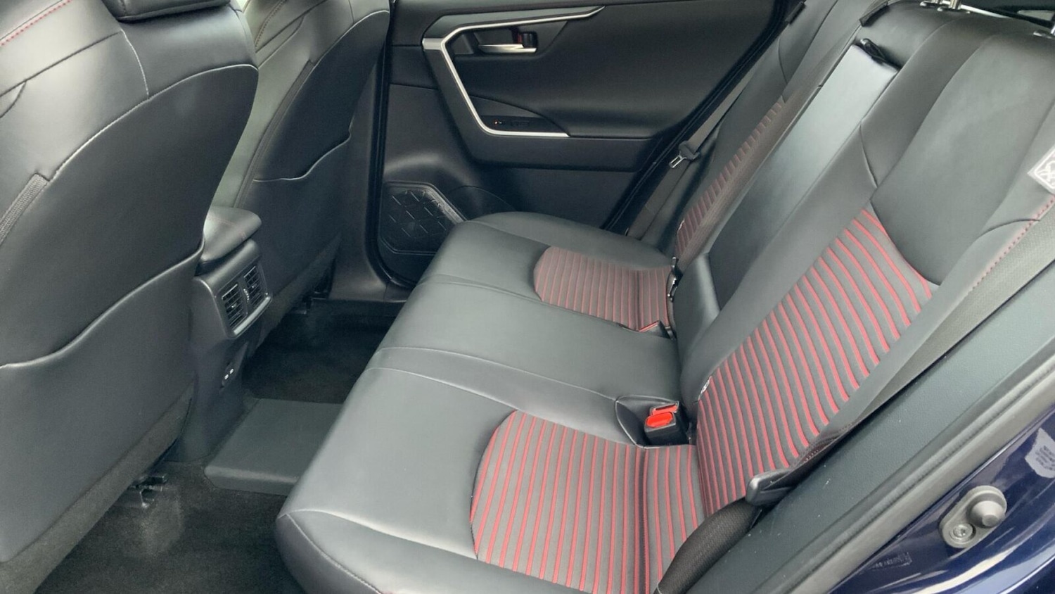 Used Toyota RAV4 2022 for sale - 77891725: Photo 17