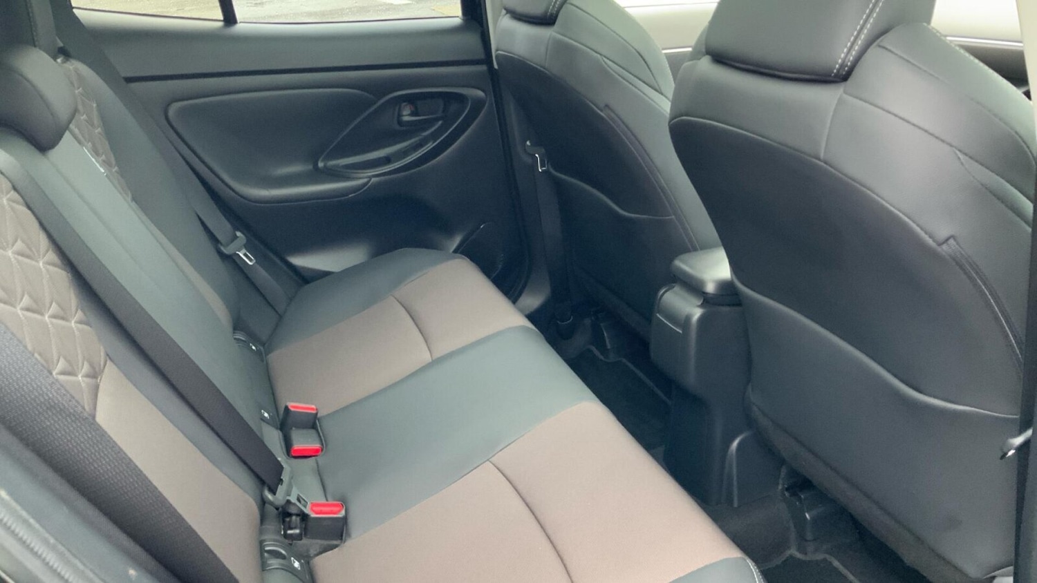 Used Toyota Yaris Cross 2023 for sale - 77972331: Photo 17