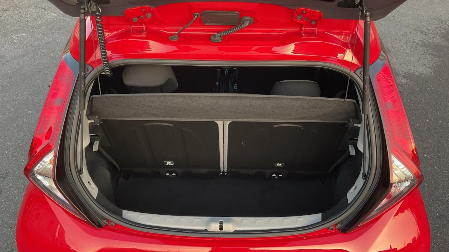 Used Toyota AYGO 2019 for sale - 77679381: Photo 17
