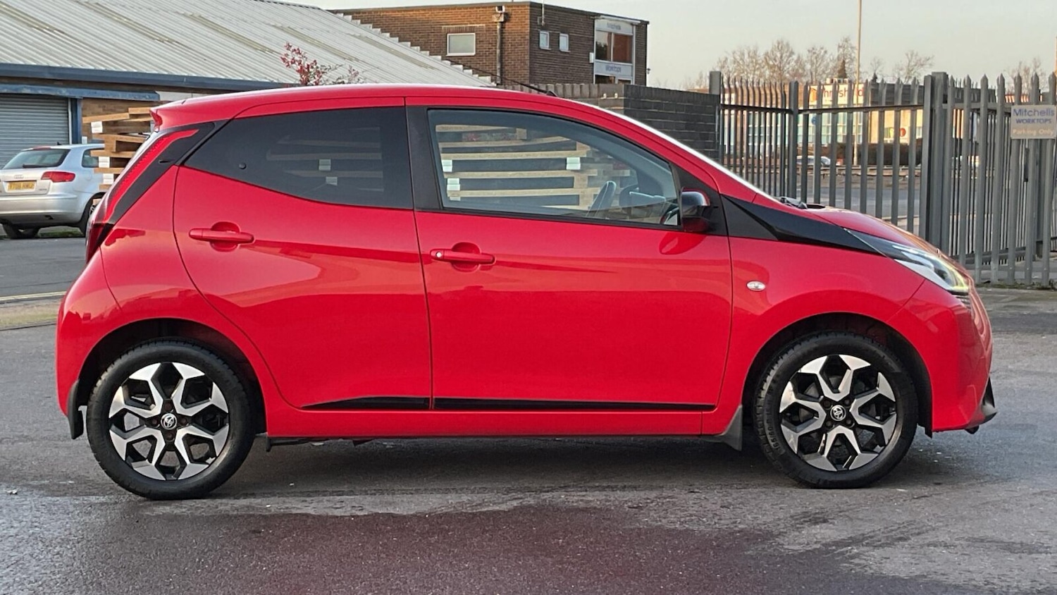 Used Toyota AYGO 2019 for sale - 77679381: Photo 19