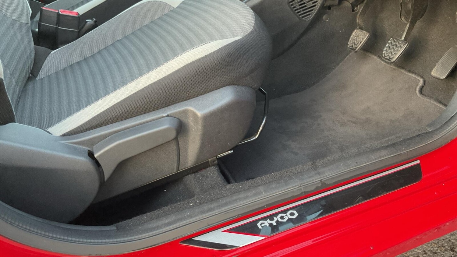 Used Toyota AYGO 2019 for sale - 77679381: Photo 24