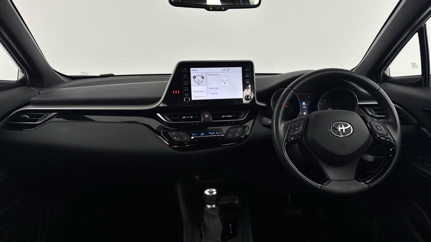 Used Toyota C-HR 2023 for sale - 77641301: Photo 7