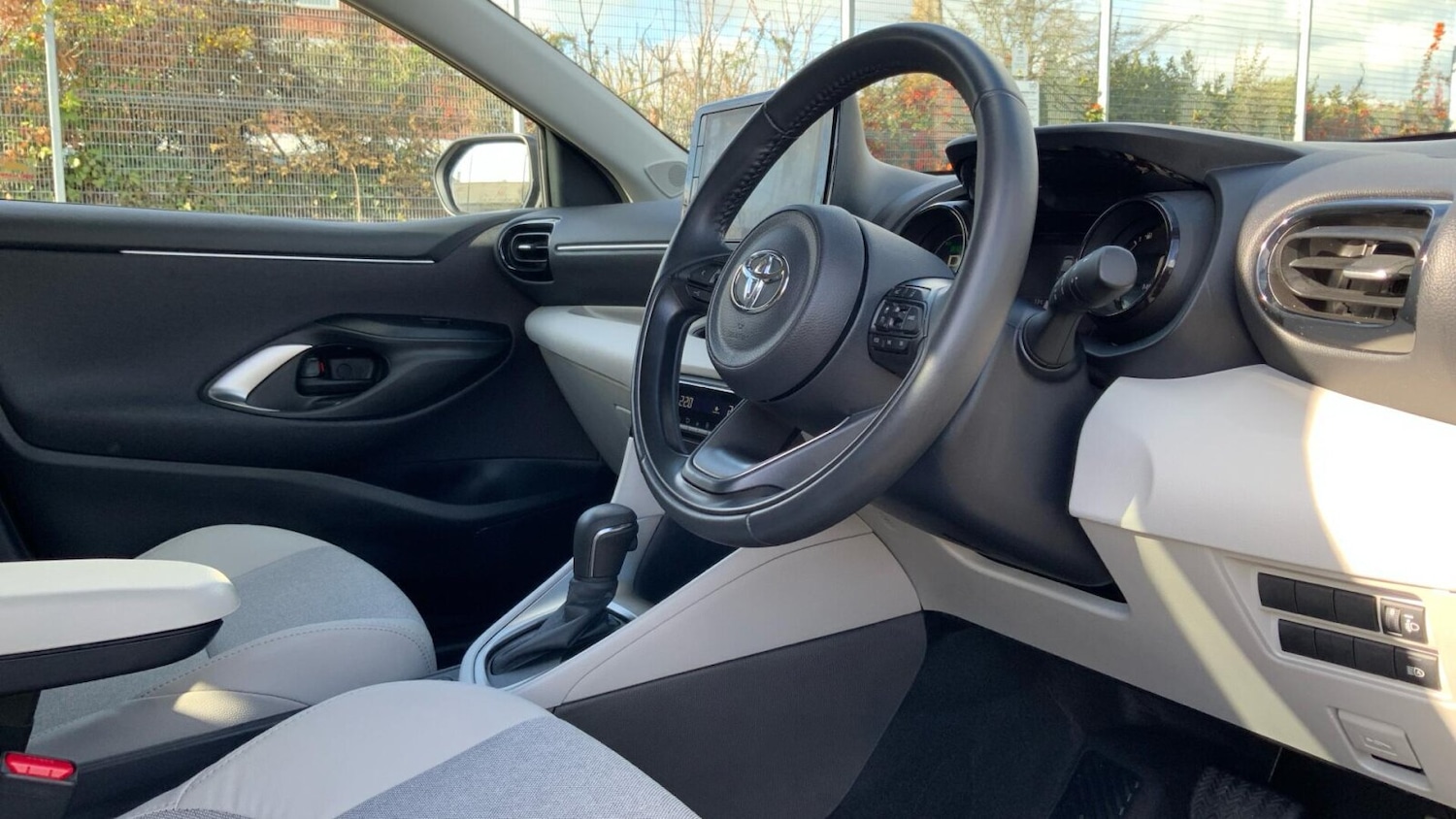 Used Toyota Yaris 2023 for sale - 77968286: Photo 13