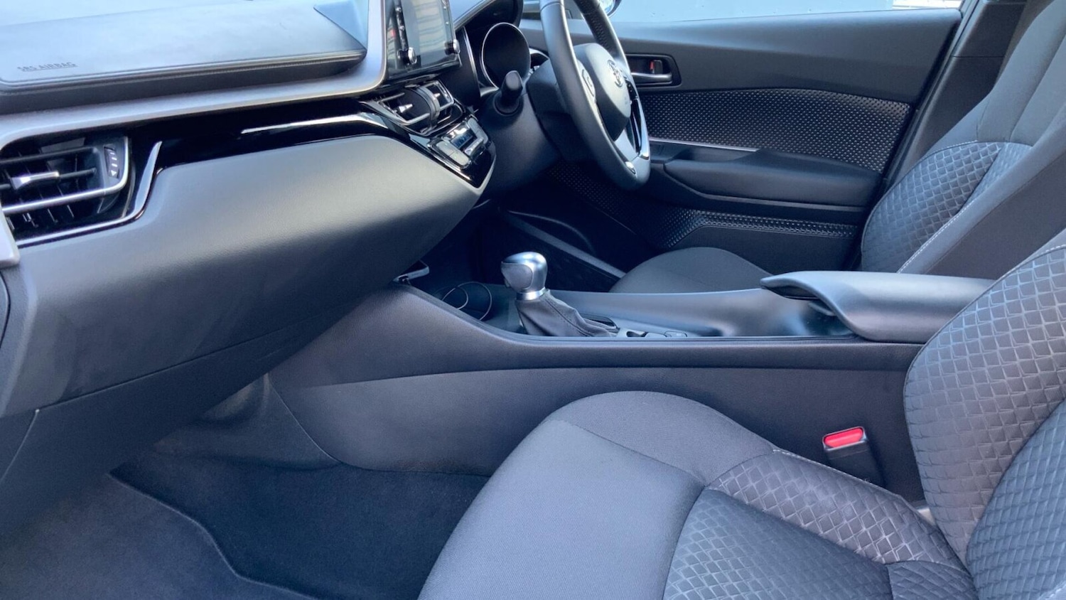 Used Toyota C-HR 2022 for sale - 77013345: Photo 12