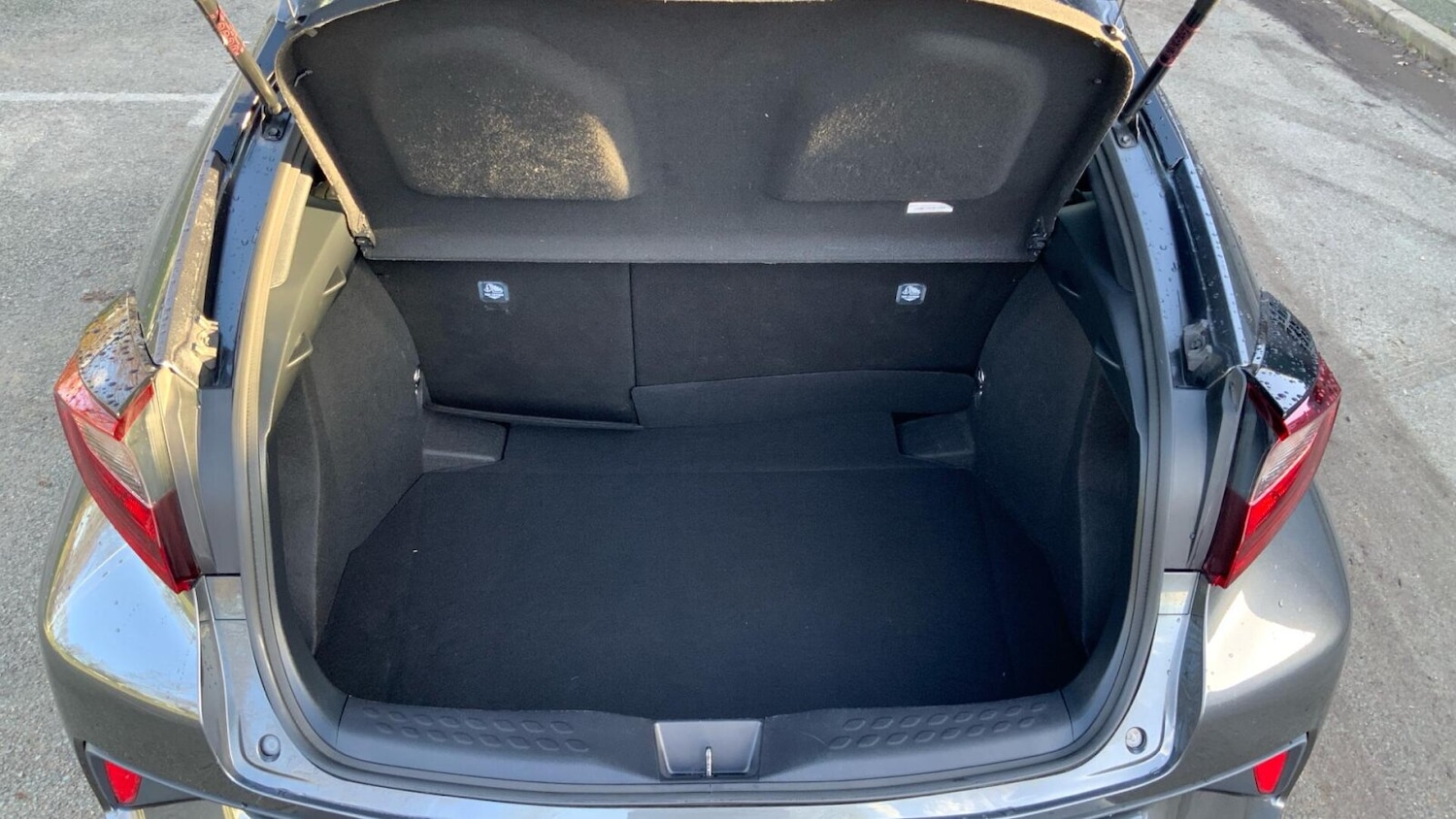 Used Toyota C-HR 2022 for sale - 77013345: Photo 16