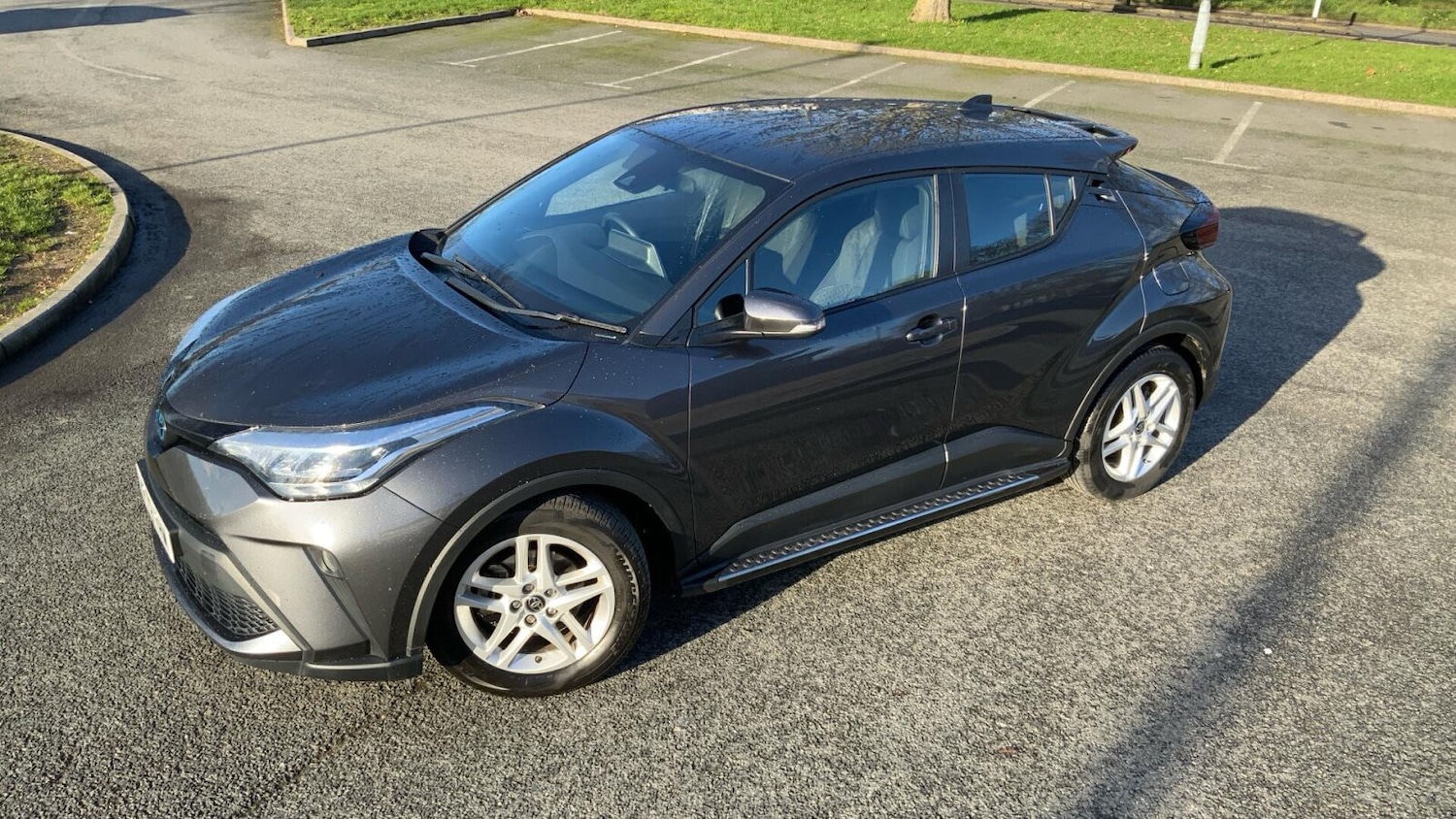 Used Toyota C-HR 2022 for sale - 77013345: Photo 25