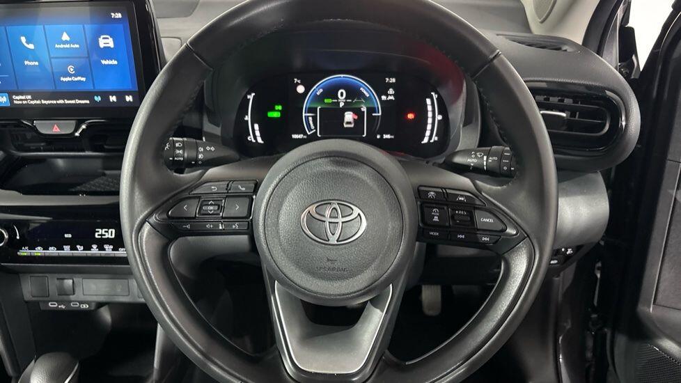 Used Toyota Yaris Cross 2025 for sale - 77228322: Photo 12