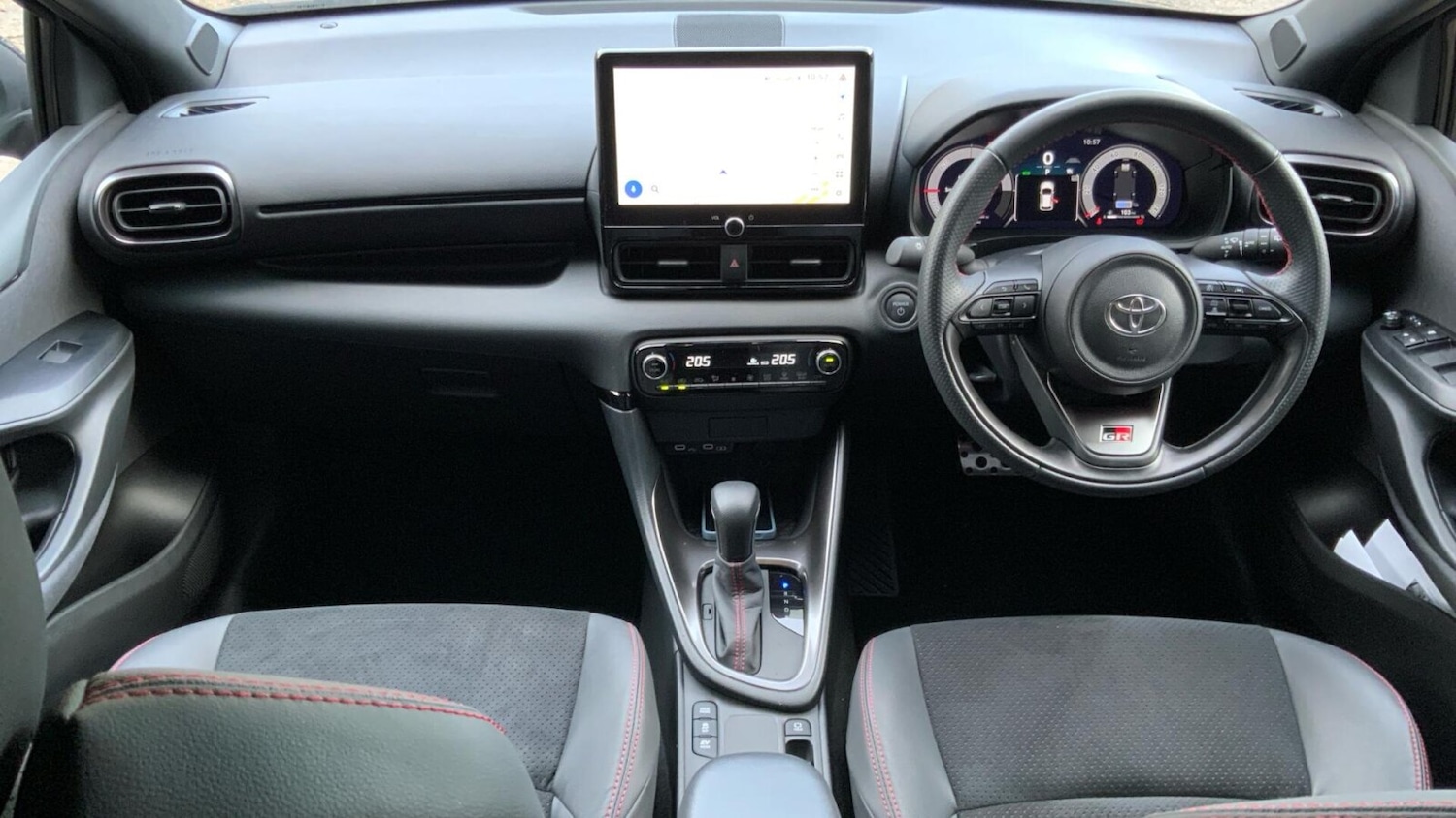 Used Toyota Yaris 2024 for sale - 76677290: Photo 13