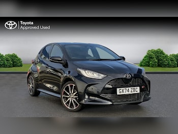 Used Toyota Yaris 2024 for sale - 76677290: Photo