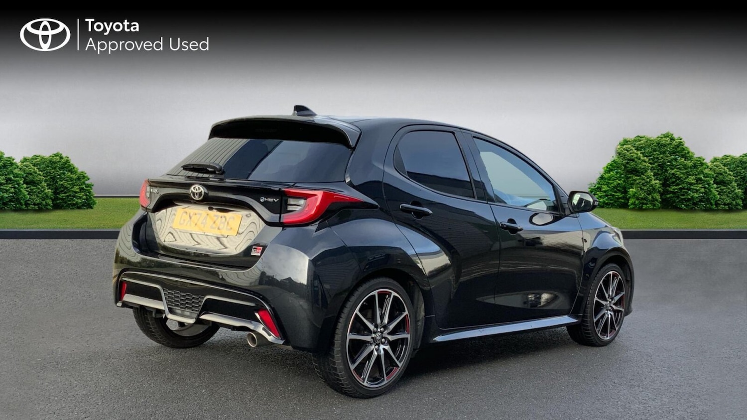 Used Toyota Yaris 2024 for sale - 76677290: Photo 2