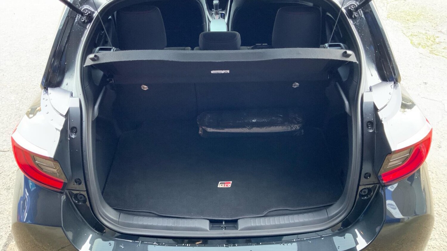 Used Toyota Yaris 2024 for sale - 76677290: Photo 23