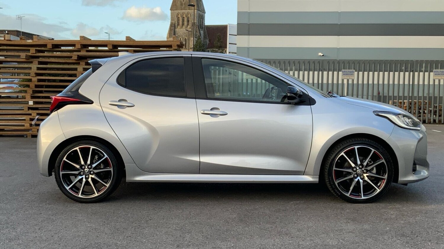 Used Toyota Yaris 2023 for sale - 76676406: Photo 19