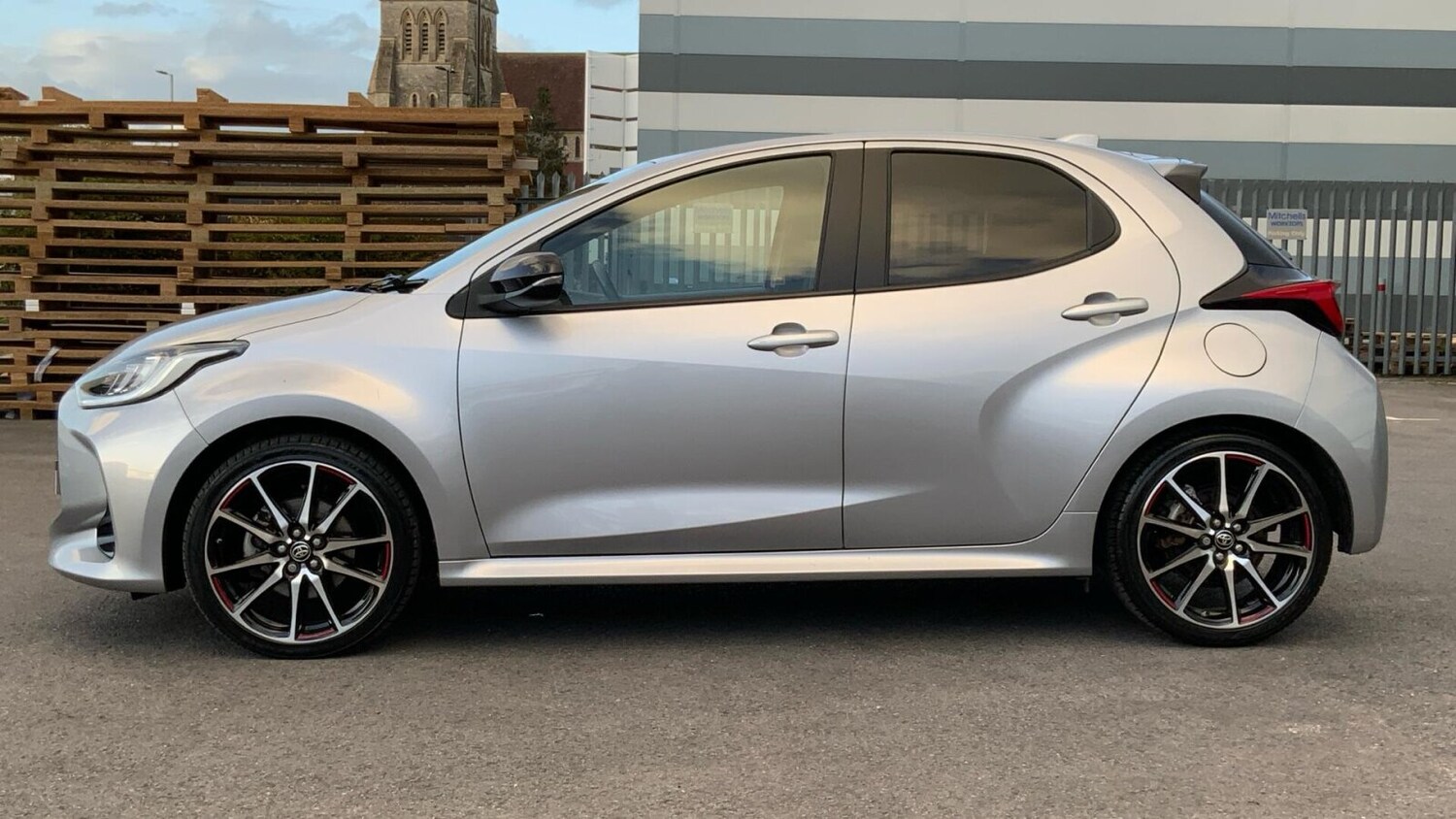 Used Toyota Yaris 2023 for sale - 76676406: Photo 20