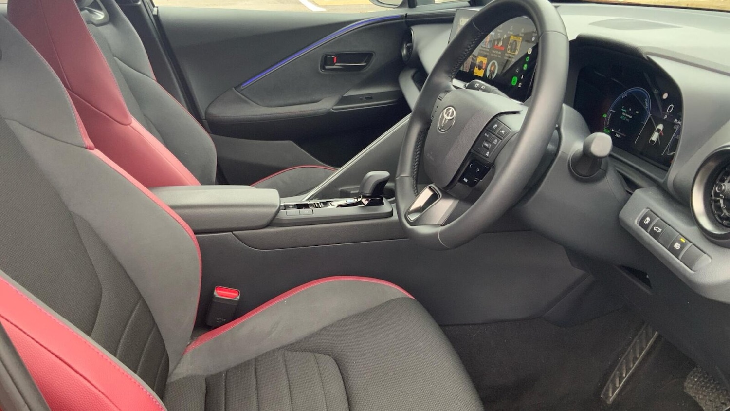 Used Toyota C-HR 2025 for sale - 76680678: Photo 15