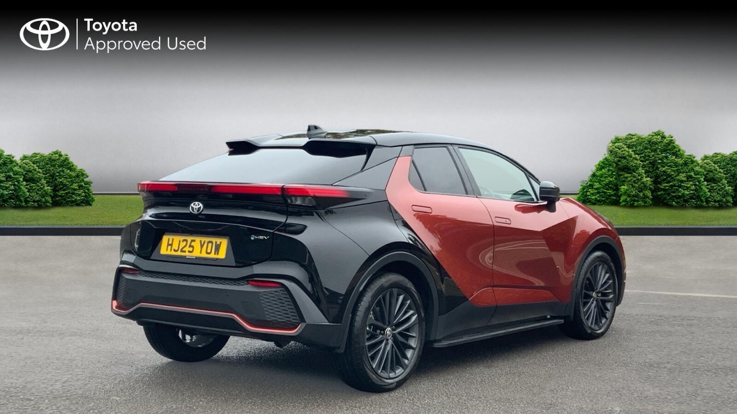 Used Toyota C-HR 2025 for sale - 76680678: Photo 2