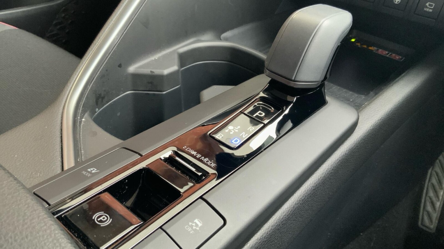 Used Toyota C-HR 2025 for sale - 76680678: Photo 24