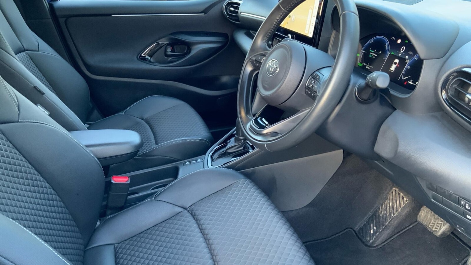 Used Toyota Yaris 2025 for sale - 78135179: Photo 13