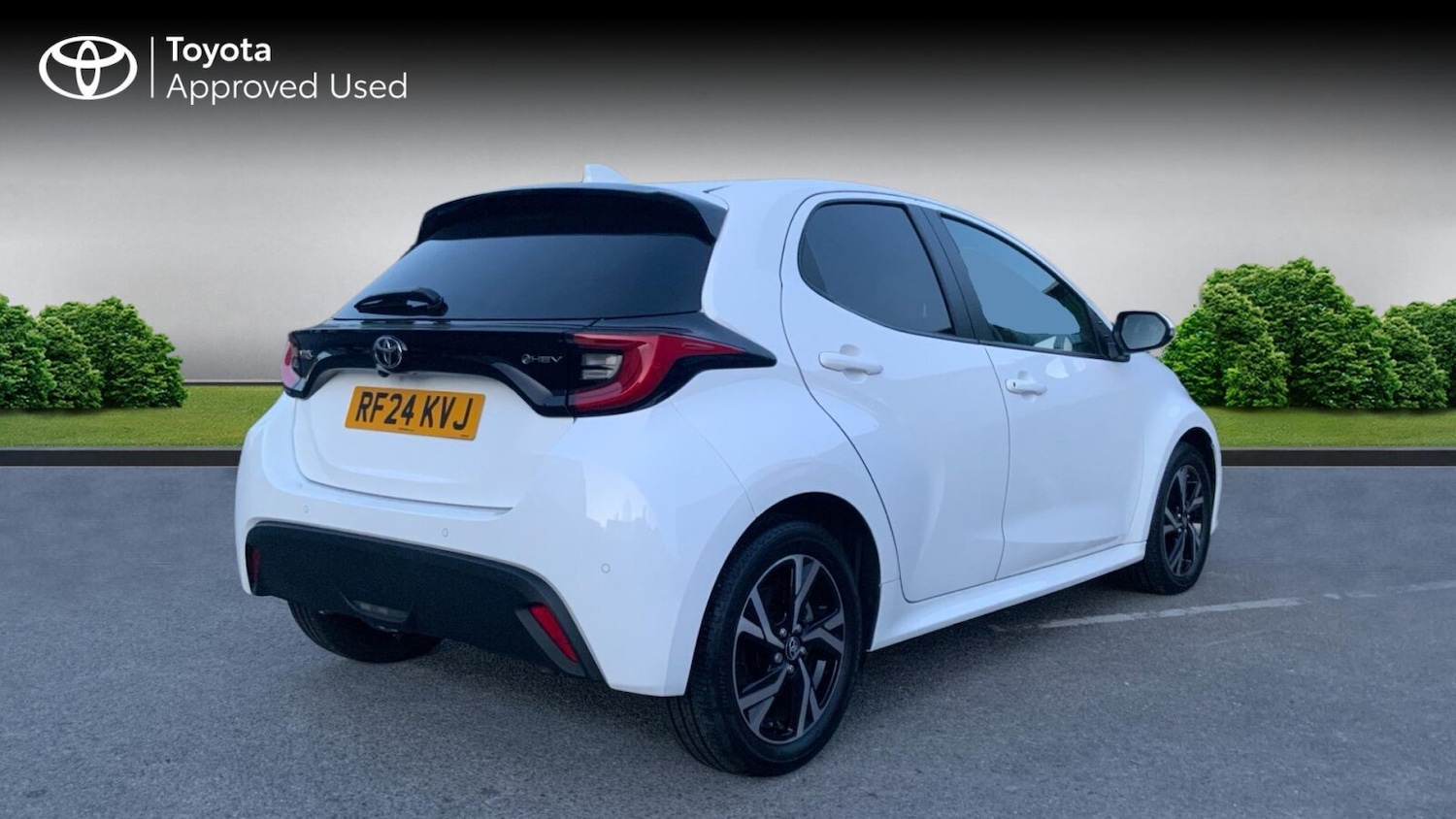 Used Toyota Yaris 2024 for sale - 78198607: Photo 2