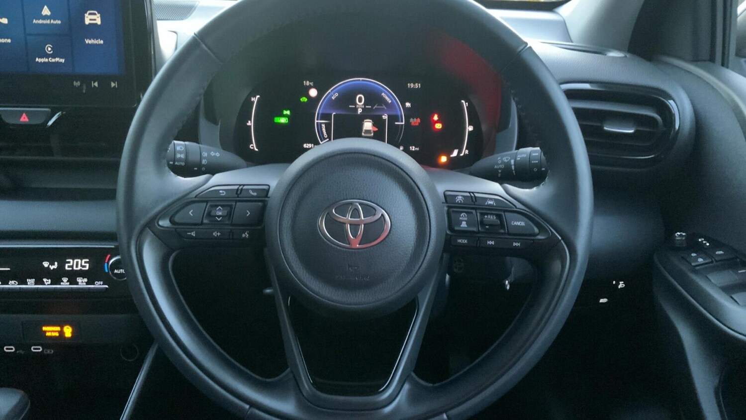 Used Toyota Yaris 2024 for sale - 78198607: Photo 8