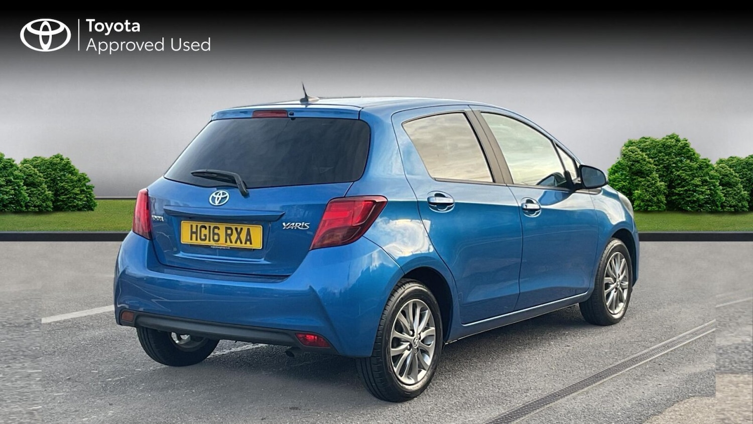 Used Toyota Yaris 2016 for sale - 77903845: Photo 2