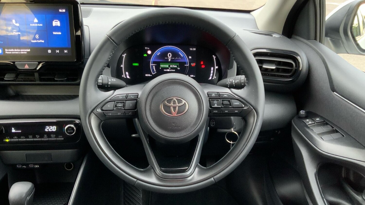 Used Toyota Yaris 2024 for sale - 76677676: Photo 12