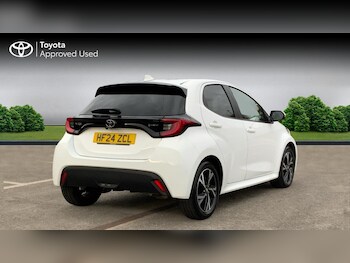 Used Toyota Yaris 2024 for sale - 76677676: Photo