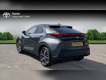 Used Toyota C-HR 2024 for sale - 78313200: Photo