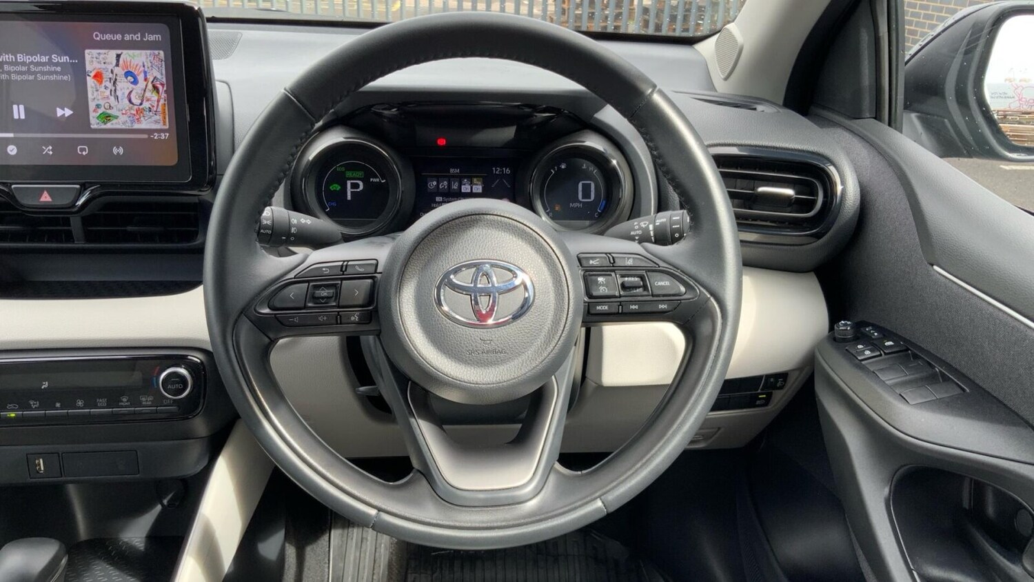 Used Toyota Yaris 2023 for sale - 76676000: Photo 11