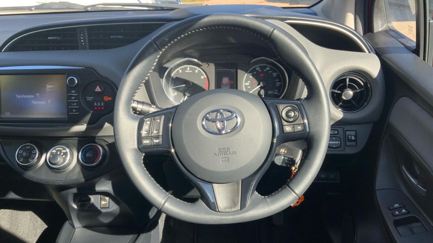 Used Toyota Yaris 2018 for sale - 78169237: Photo 10
