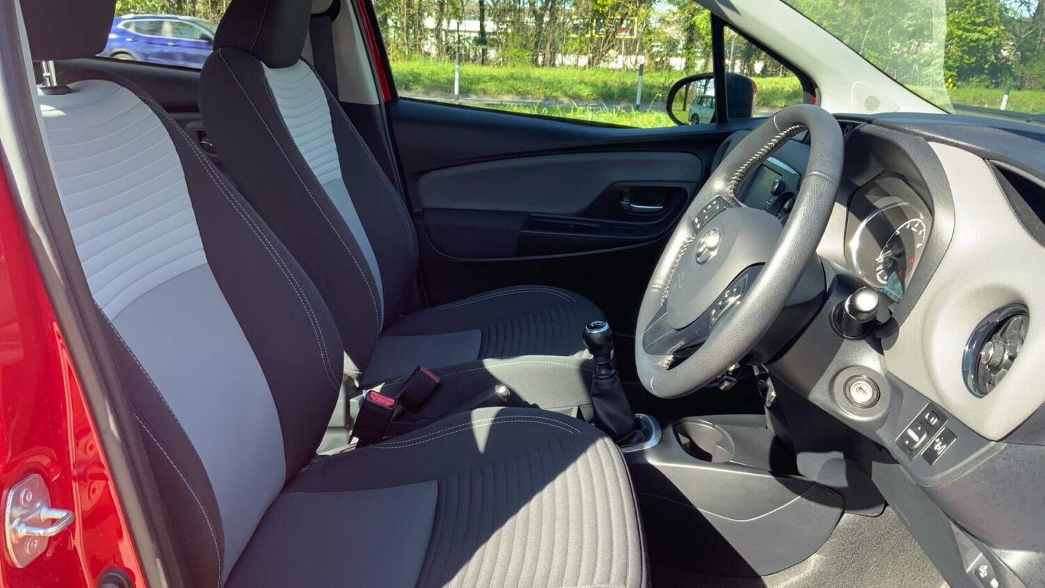 Used Toyota Yaris 2018 for sale - 78169237: Photo 12