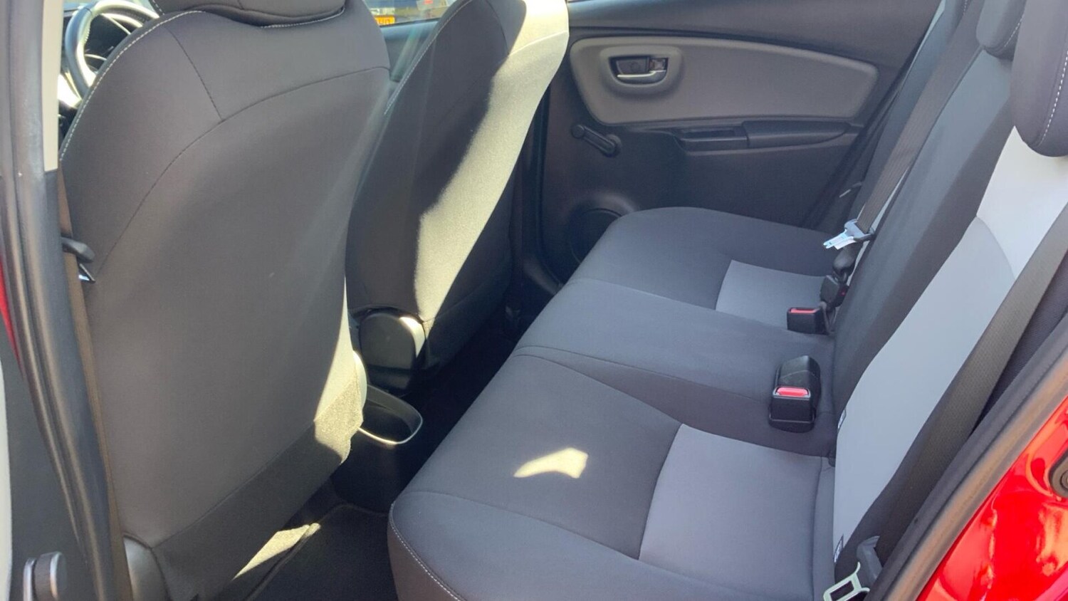 Used Toyota Yaris 2018 for sale - 78169237: Photo 15