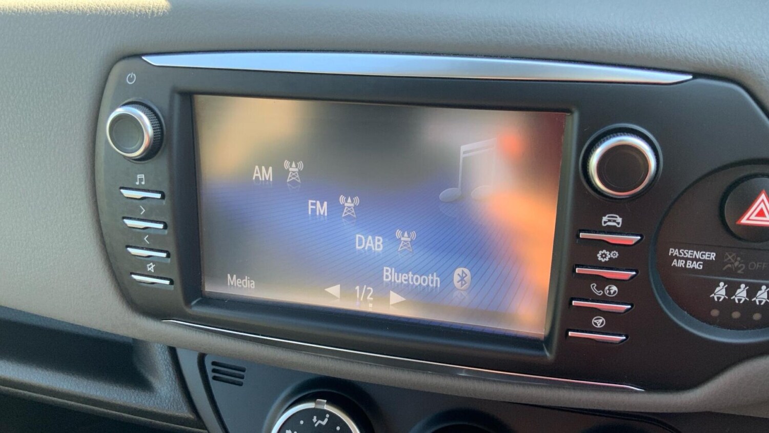 Used Toyota Yaris 2018 for sale - 78169237: Photo 9