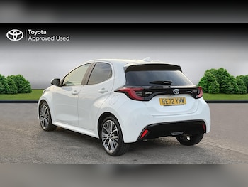 Used Toyota Yaris 2022 for sale - 77013344: Photo