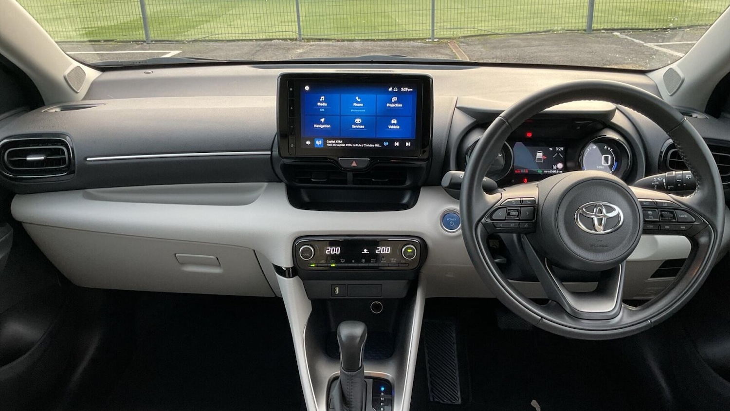 Used Toyota Yaris 2022 for sale - 77013344: Photo 8