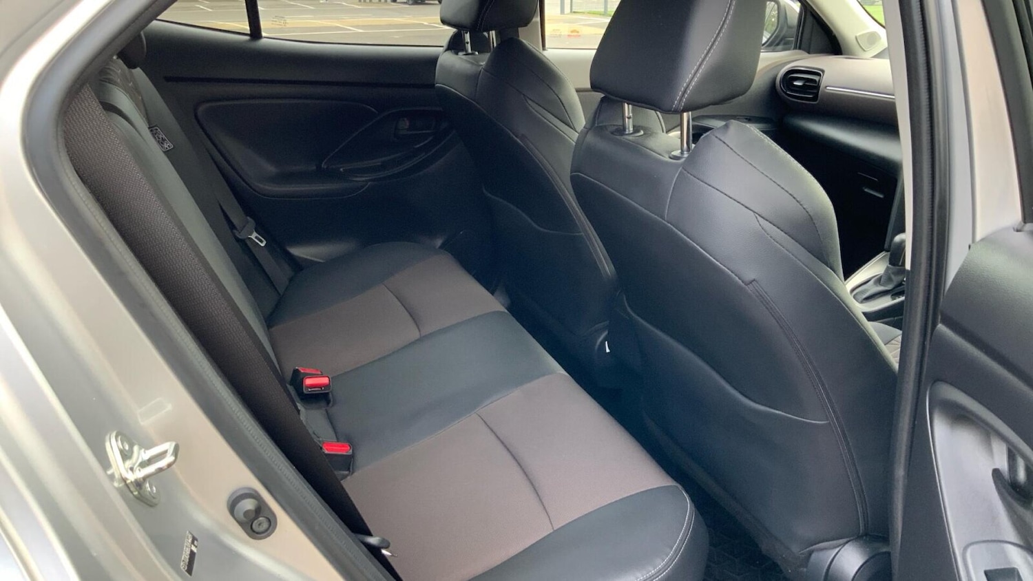 Used Toyota Yaris Cross 2022 for sale - 76674647: Photo 16