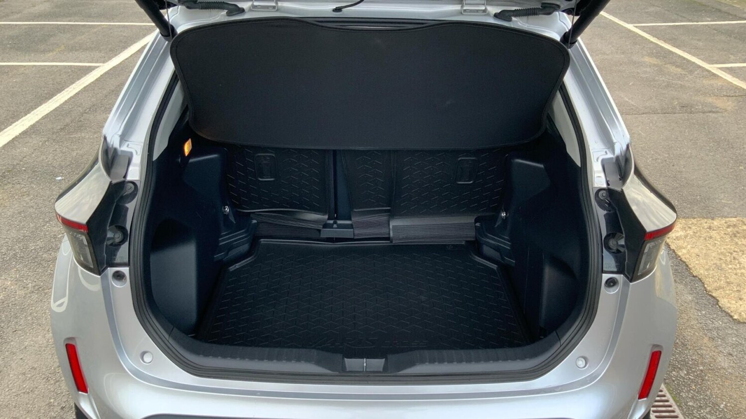 Used Toyota Yaris Cross 2022 for sale - 76674647: Photo 18